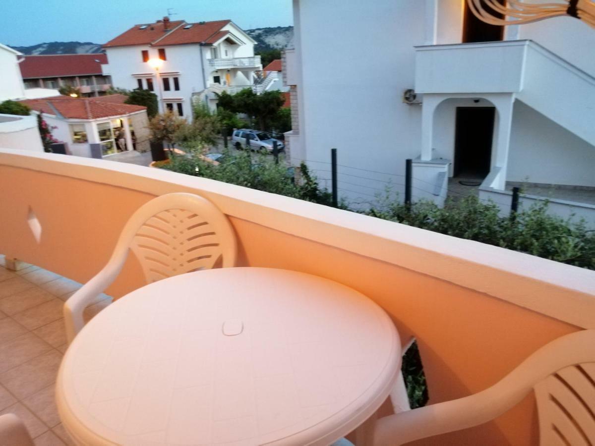 Apartmani Simon Lopar Exterior photo