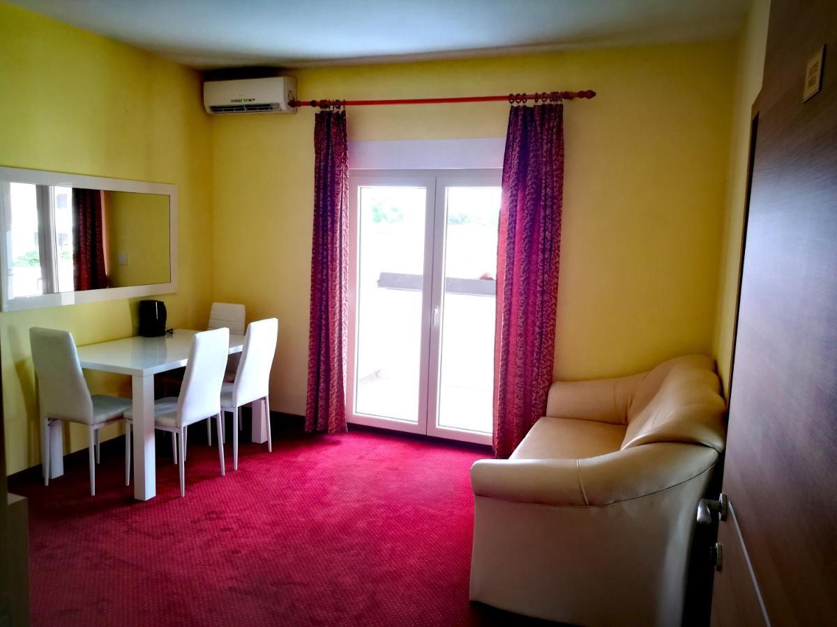 Apartmani Simon Lopar Exterior photo
